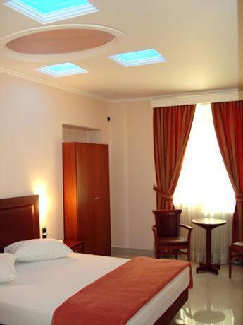 אתונה Brazil Hotel מראה חיצוני תמונה
